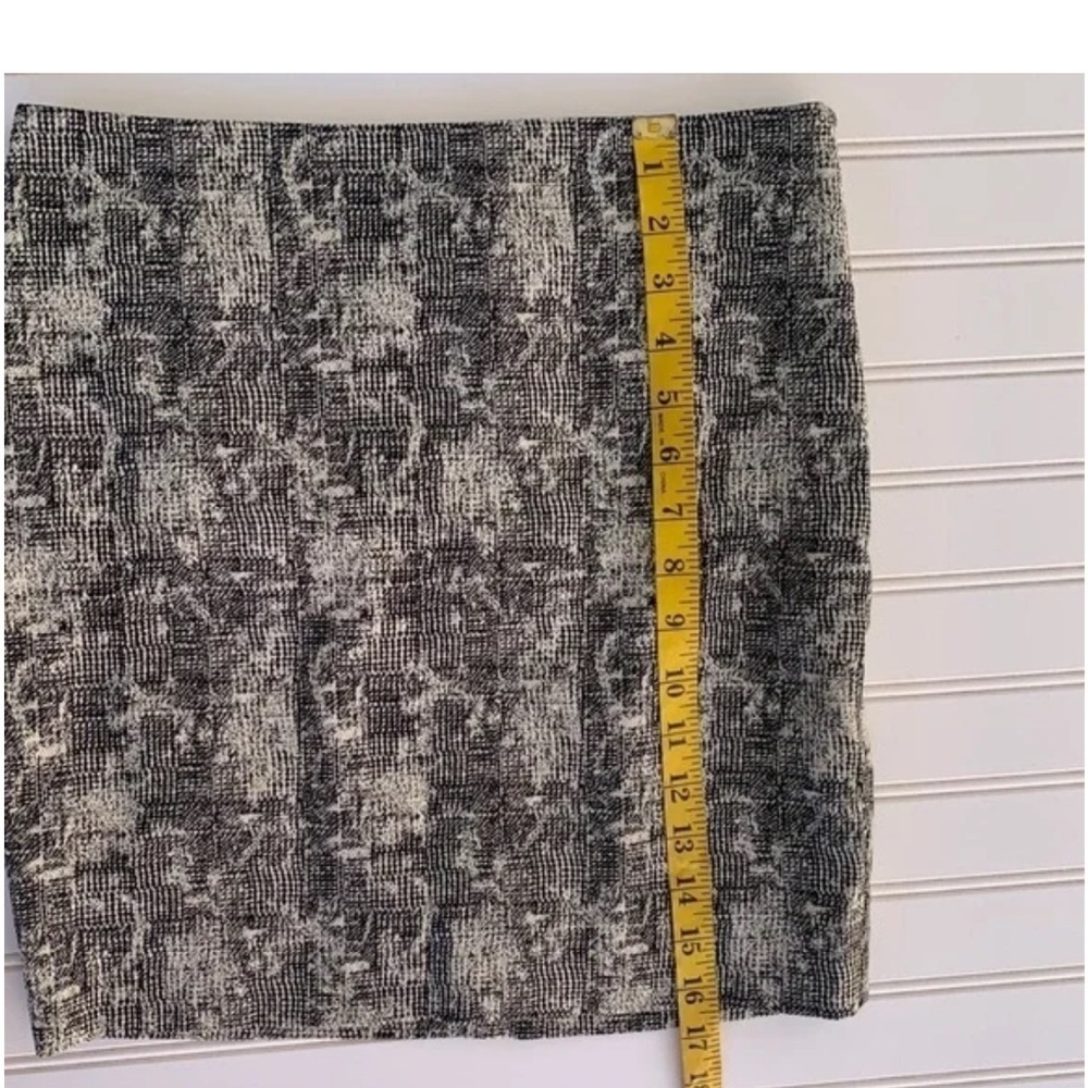MM Lafleur Black and White Pencil Skirt Knee-Length Work - Picture 6 of 7